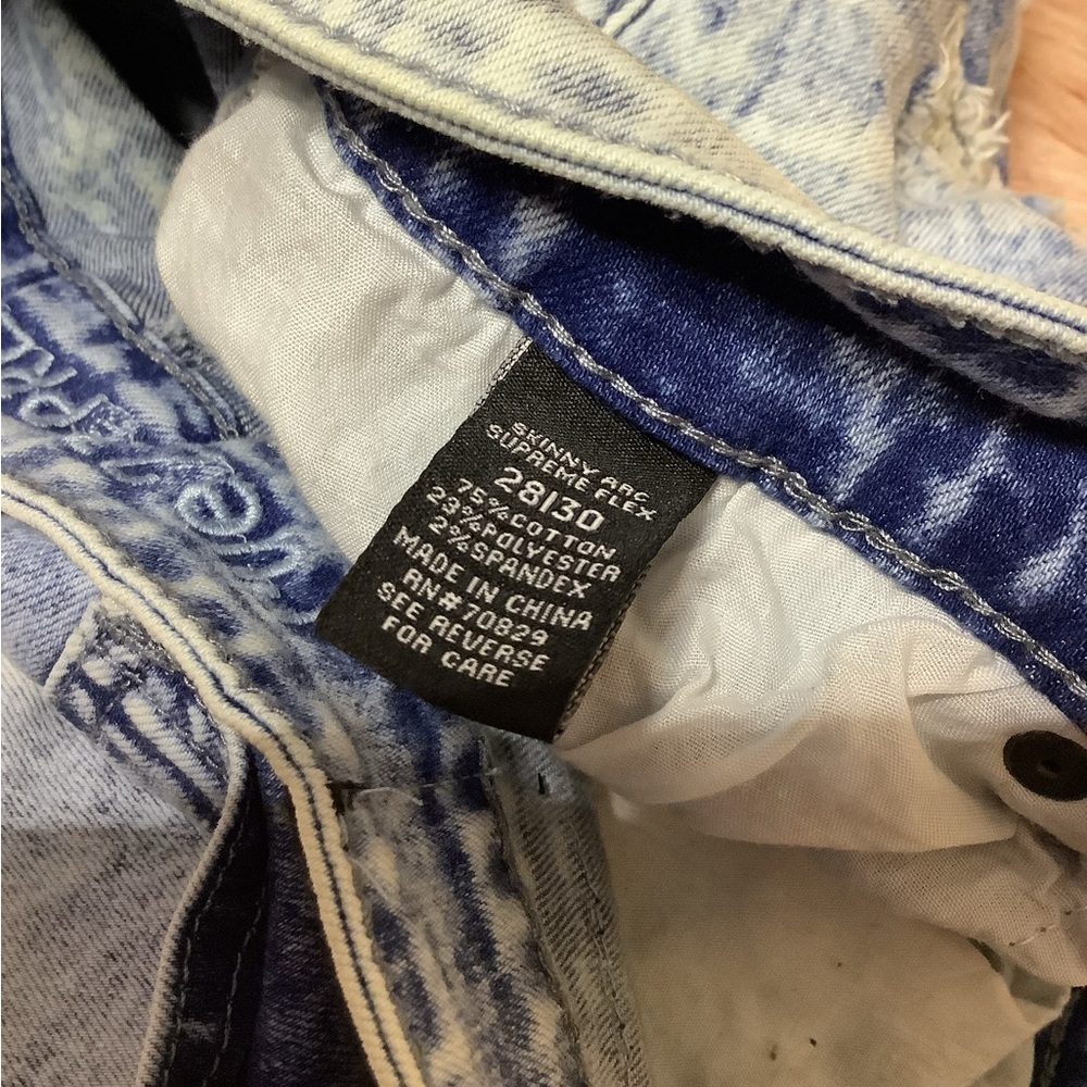 Rue21 means jeans💙 - Picture 5 of 5